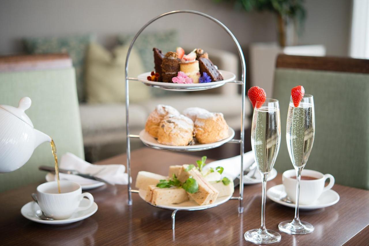 Lakeside Park Hotel & Spa Fishbourne  외부 사진