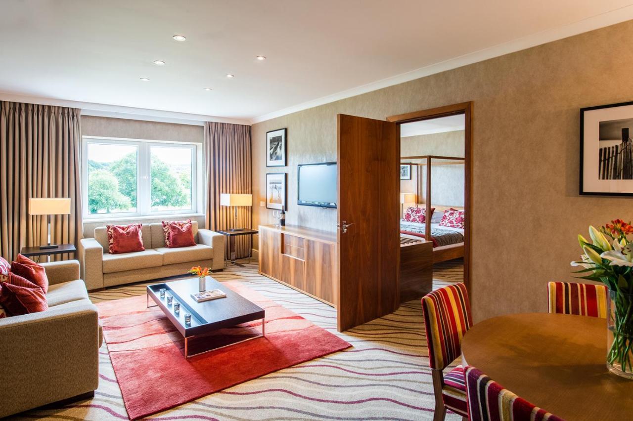 Lakeside Park Hotel & Spa Fishbourne  외부 사진